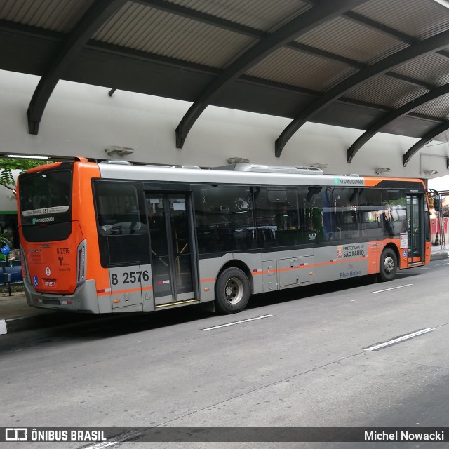 Viação Gato Preto 8 2576 na cidade de São Paulo, São Paulo, Brasil, por Michel Nowacki. ID da foto: 6591844.