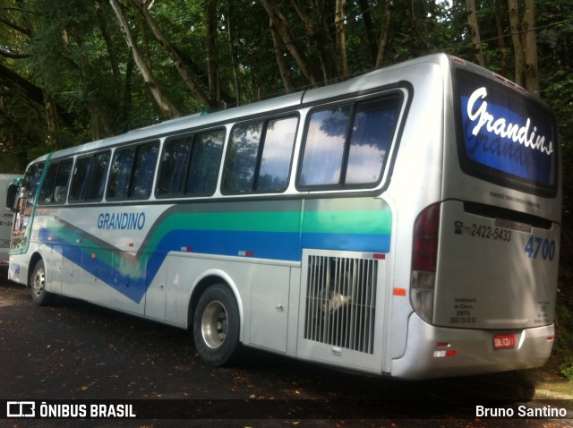 Grandino Transportes 4700 na cidade de Taboão da Serra, São Paulo, Brasil, por Bruno Santino. ID da foto: 6592140.