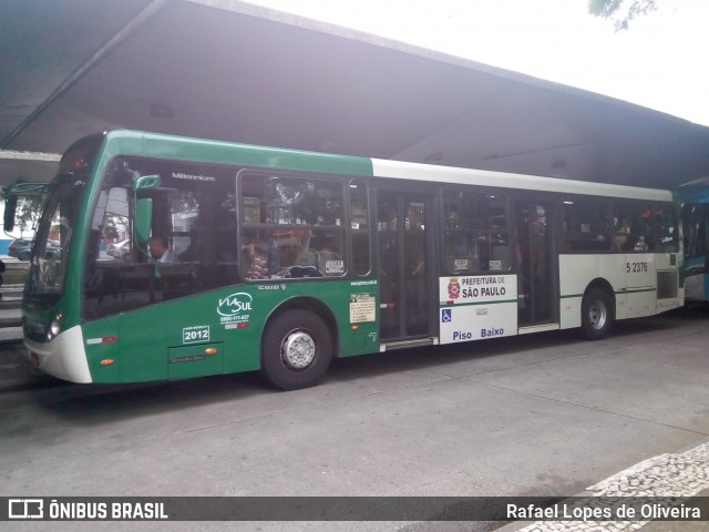 Via Sul Transportes Urbanos 5 2376 na cidade de São Paulo, São Paulo, Brasil, por Rafael Lopes de Oliveira. ID da foto: 6594091.