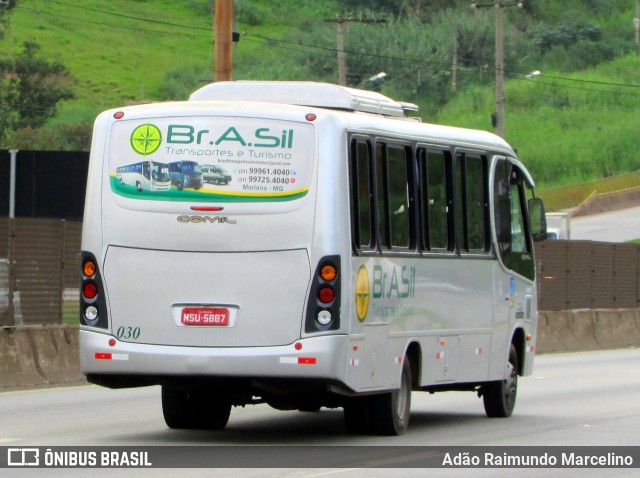 Ônibus Particulares 030 na cidade de Belo Horizonte, Minas Gerais, Brasil, por Adão Raimundo Marcelino. ID da foto: 6600355.