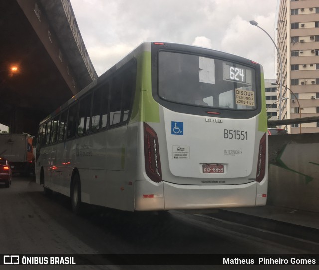 Viação Novacap B51551 na cidade de Rio de Janeiro, Rio de Janeiro, Brasil, por Matheus  Pinheiro Gomes. ID da foto: 6599263.