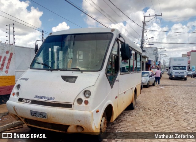 Ônibus Particulares 7754 na cidade de João Dourado, Bahia, Brasil, por Matheus Zeferino. Número da foto: #6603591.