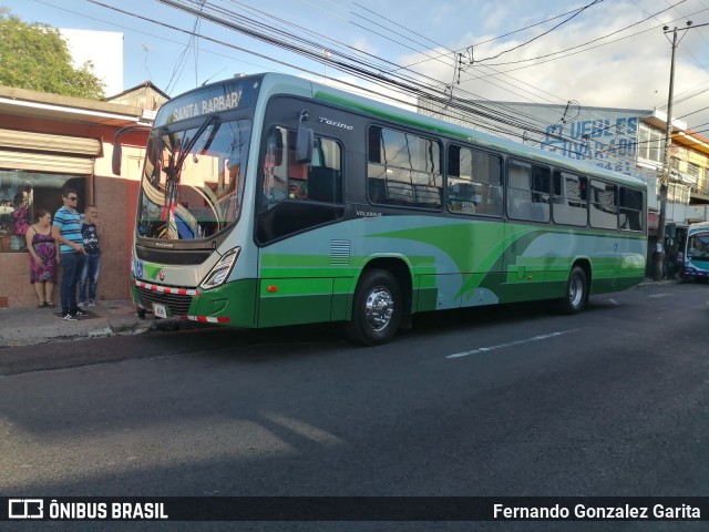 Autotransportes Santa Bárbara 00 na cidade de Heredia, Heredia, Heredia, Costa Rica, por Fernando Gonzalez Garita. Número da foto: #6602590.