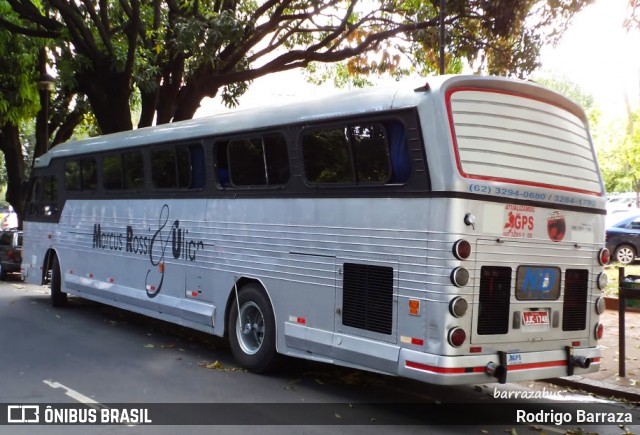 Ônibus Particulares 1748 na cidade de Belo Horizonte, Minas Gerais, Brasil, por Rodrigo Barraza. Número da foto: #6605936.