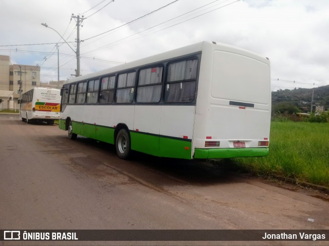 Ônibus Particulares 8425 na cidade de Guaíba, Rio Grande do Sul, Brasil, por Jonathan Vargas. Número da foto: #6604386.