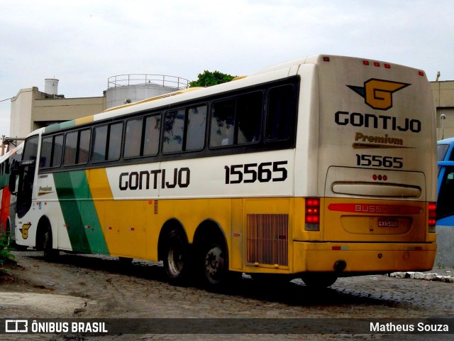 Empresa Gontijo de Transportes 15565 na cidade de Rio de Janeiro, Rio de Janeiro, Brasil, por Matheus Souza. ID da foto: 6605854.