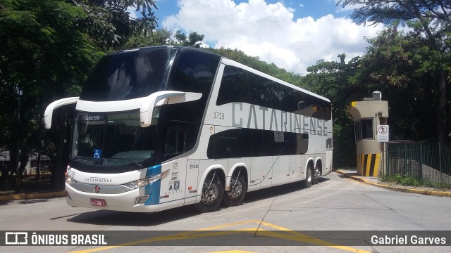 Auto Viação Catarinense 3728 na cidade de São Paulo, São Paulo, Brasil, por Gabriel Garves. Número da foto: #6606486.