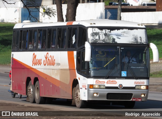 Novo Stillo Turismo 2200 na cidade de Conselheiro Lafaiete, Minas Gerais, Brasil, por Rodrigo  Aparecido. Número da foto: #6546328.
