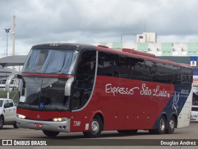 Expresso São Luiz 7300 na cidade de Goiânia, Goiás, Brasil, por Douglas Andrez. Número da foto: #6546561.