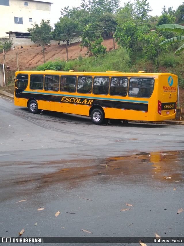 Nova Geração 150 na cidade de Itabirito, Minas Gerais, Brasil, por Rubens  Faria. Número da foto: #6554234.
