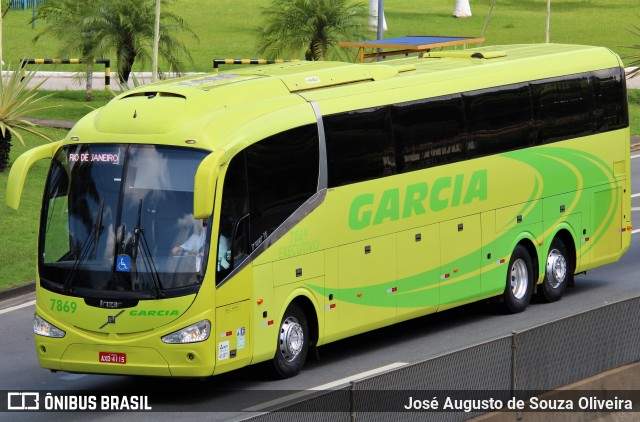 Viação Garcia 7869 na cidade de Piraí, Rio de Janeiro, Brasil, por José Augusto de Souza Oliveira. ID da foto: 6554010.