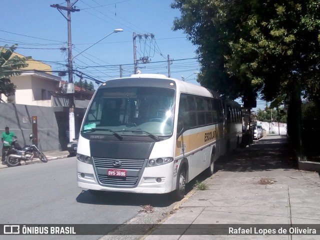 Escolares 39.438 na cidade de São Paulo, São Paulo, Brasil, por Rafael Lopes de Oliveira. Número da foto: #6555926.