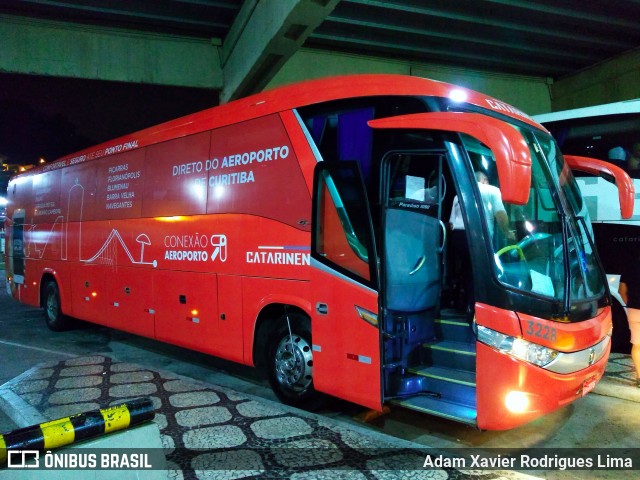 Auto Viação Catarinense 3228 na cidade de Santos, São Paulo, Brasil, por Adam Xavier Rodrigues Lima. ID da foto: 6642075.