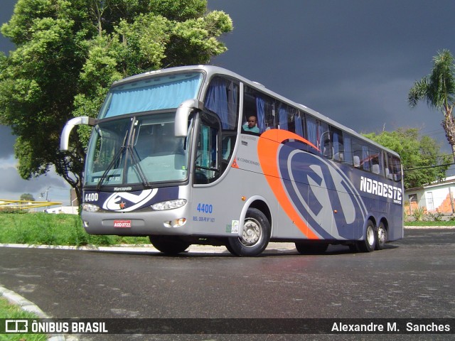 Expresso Nordeste 4400 na cidade de Ponta Grossa, Paraná, Brasil, por Alexandre M.  Sanches. Número da foto: #6644513.