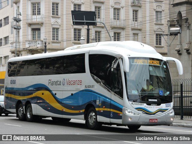 Planeta Vacanze RJ 829.001 na cidade de São Paulo, São Paulo, Brasil, por Luciano Ferreira da Silva. ID da foto: 6647482.