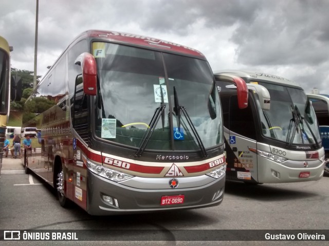 Santa Maria Fretamento e Turismo > Transportes Santa Maria(SP) 690 na cidade de São Paulo, São Paulo, Brasil, por Gustavo Oliveira. Número da foto: #6650667.