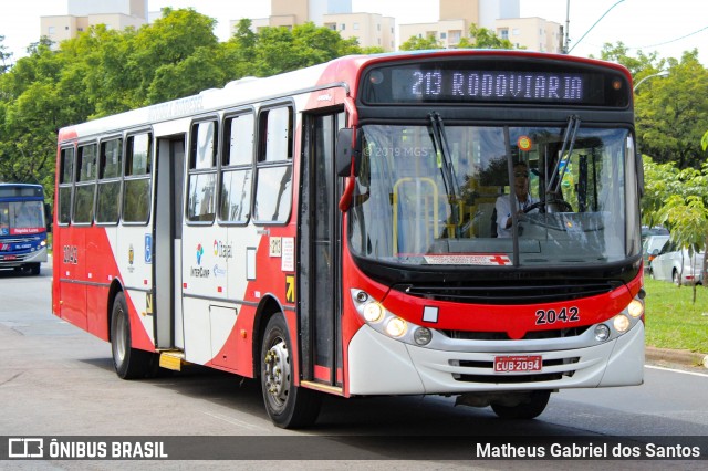 Itajaí Transportes Coletivos 2042 na cidade de Campinas, São Paulo, Brasil, por Matheus Gabriel dos Santos. Número da foto: #6653811.