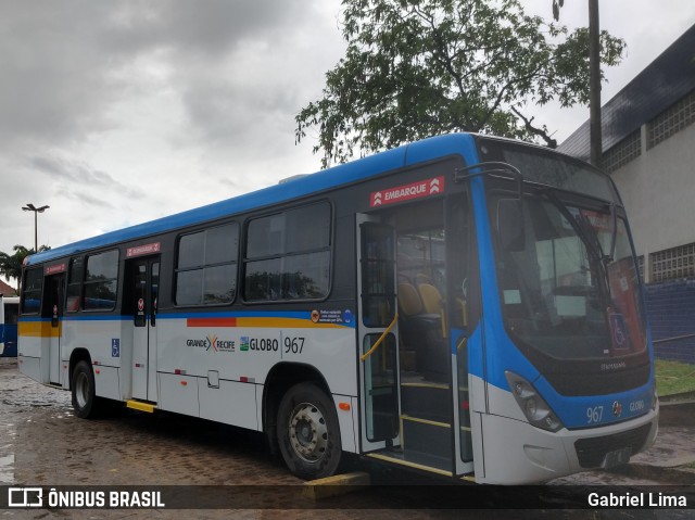 Transportadora Globo 967 na cidade de Recife, Pernambuco, Brasil, por Gabriel Lima. Número da foto: #6652079.
