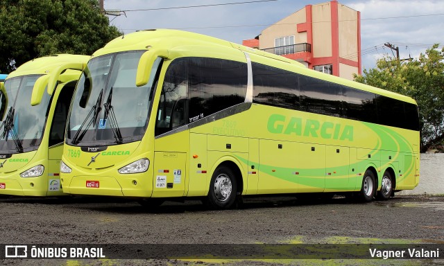 Viação Garcia 7869 na cidade de Foz do Iguaçu, Paraná, Brasil, por Vagner Valani. Número da foto: #6653088.