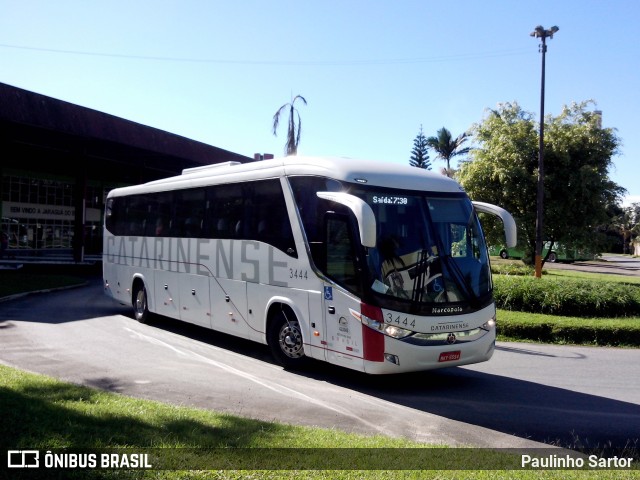 Auto Viação Catarinense 3444 na cidade de Jaraguá do Sul, Santa Catarina, Brasil, por Paulinho Sartor. ID da foto: 6655840.