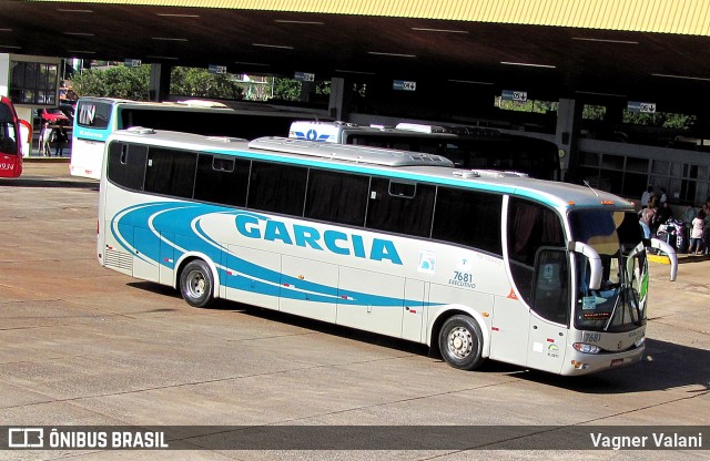 Viação Garcia 7681 na cidade de Foz do Iguaçu, Paraná, Brasil, por Vagner Valani. ID da foto: 6655959.