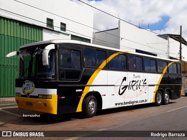 Banda Giru's 3022 na cidade de Belo Horizonte, Minas Gerais, Brasil, por Rodrigo Barraza. ID da foto: 6656226.