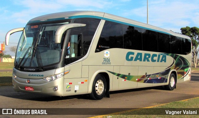 Viação Garcia 7406 na cidade de Cascavel, Paraná, Brasil, por Vagner Valani. ID da foto: 6656456.