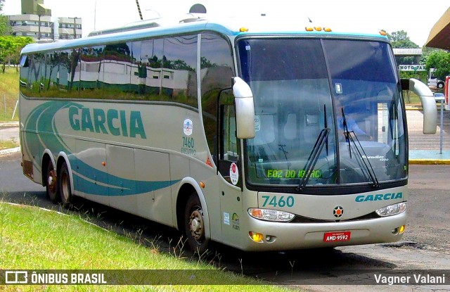 Viação Garcia 7460 na cidade de Foz do Iguaçu, Paraná, Brasil, por Vagner Valani. ID da foto: 6656371.