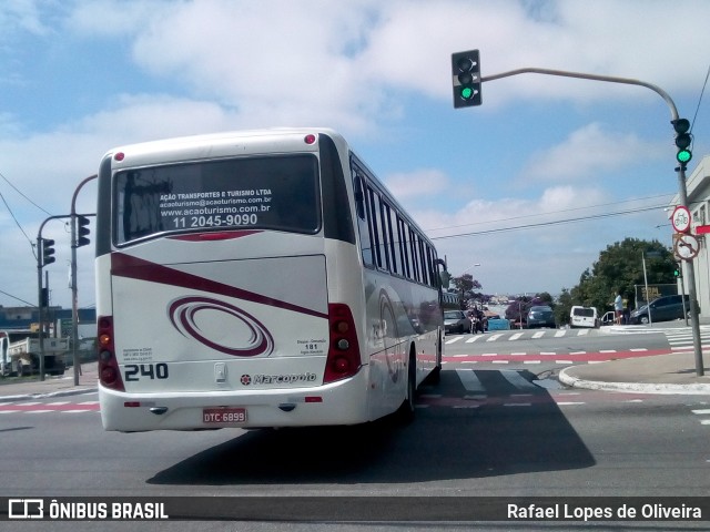 Ação Transportes e Turismo 240 na cidade de São Paulo, São Paulo, Brasil, por Rafael Lopes de Oliveira. ID da foto: 6658134.