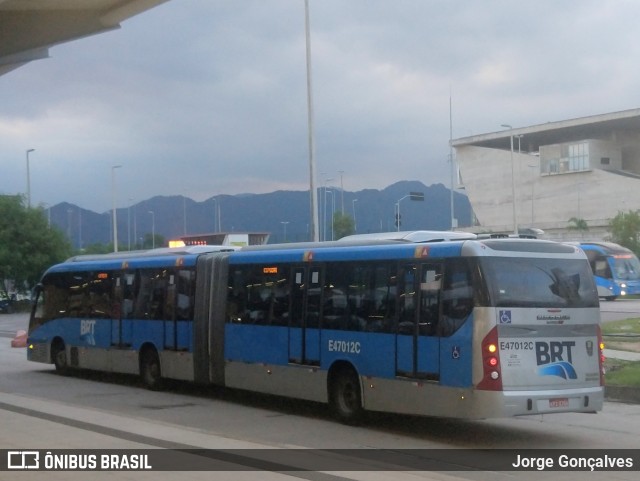 Viação Redentor E47012C na cidade de Rio de Janeiro, Rio de Janeiro, Brasil, por Jorge Gonçalves. Número da foto: #6657676.