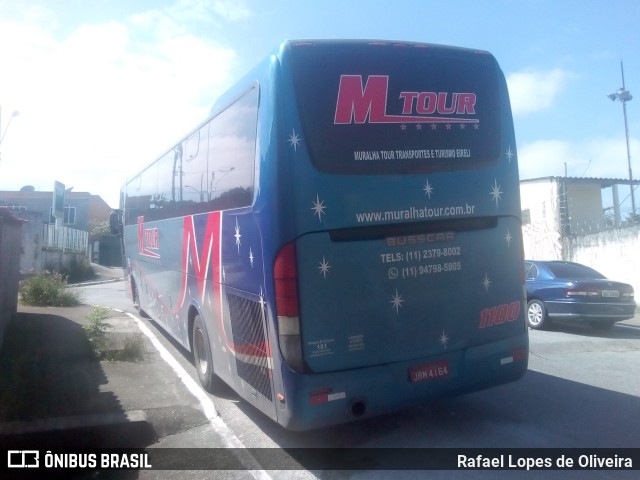 Muralha Tour Transportes e Turismo 1100 na cidade de São Paulo, São Paulo, Brasil, por Rafael Lopes de Oliveira. ID da foto: 6658204.