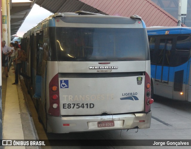 Expresso Pégaso E87541D na cidade de Rio de Janeiro, Rio de Janeiro, Brasil, por Jorge Gonçalves. ID da foto: 6660121.