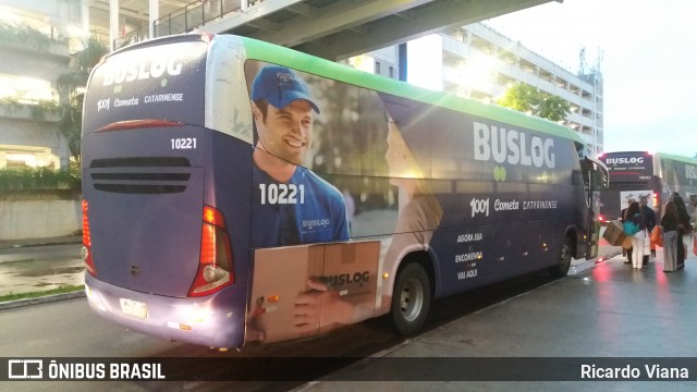 Viação Cometa 10221 na cidade de São Paulo, São Paulo, Brasil, por Ricardo Viana. Número da foto: #6662842.
