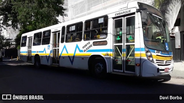 VTC - Viação Teresópolis Cavalhada 2206 na cidade de Porto Alegre, Rio Grande do Sul, Brasil, por Davi Borba. Número da foto: #6663972.