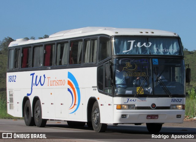 J.W Turismo 1802 na cidade de Conselheiro Lafaiete, Minas Gerais, Brasil, por Rodrigo  Aparecido. ID da foto: 6664661.