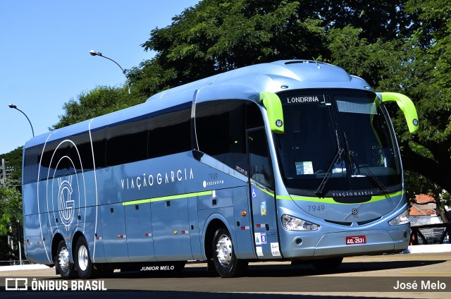 Viação Garcia 7949 na cidade de Maringá, Paraná, Brasil, por José Melo. ID da foto: 6664151.