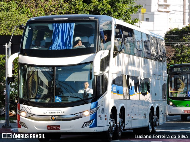 Auto Viação Catarinense 3525 na cidade de São Paulo, São Paulo, Brasil, por Luciano Ferreira da Silva. ID da foto: 6664924.