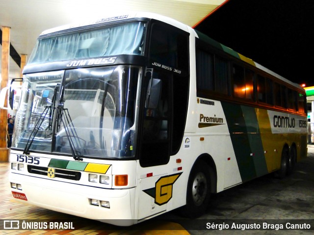 Empresa Gontijo de Transportes 15135 na cidade de João Monlevade, Minas Gerais, Brasil, por Sérgio Augusto Braga Canuto. Número da foto: #6616633.