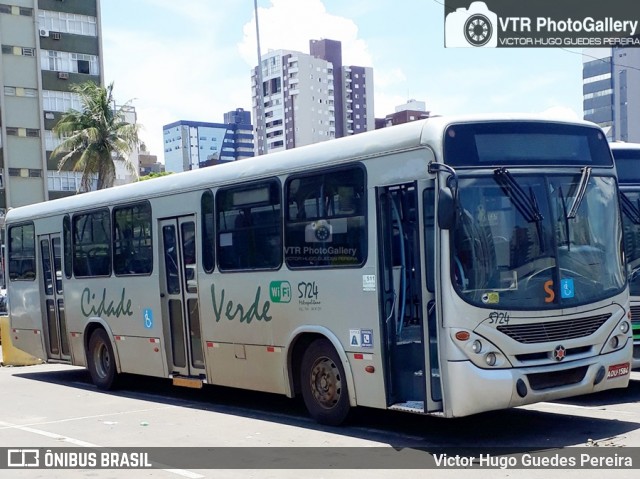 Cidade Verde Transporte Rodoviário 5724 na cidade de Maringá, Paraná, Brasil, por Victor Hugo Guedes Pereira. ID da foto: 6666942.