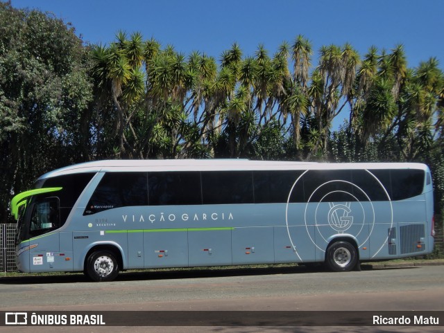 Viação Garcia 8194 na cidade de Curitiba, Paraná, Brasil, por Ricardo Matu. Número da foto: #6667247.