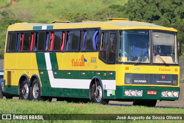 Valdani Turismo 3290 na cidade de Aparecida, São Paulo, Brasil, por José Augusto de Souza Oliveira. ID da foto: 6670149.