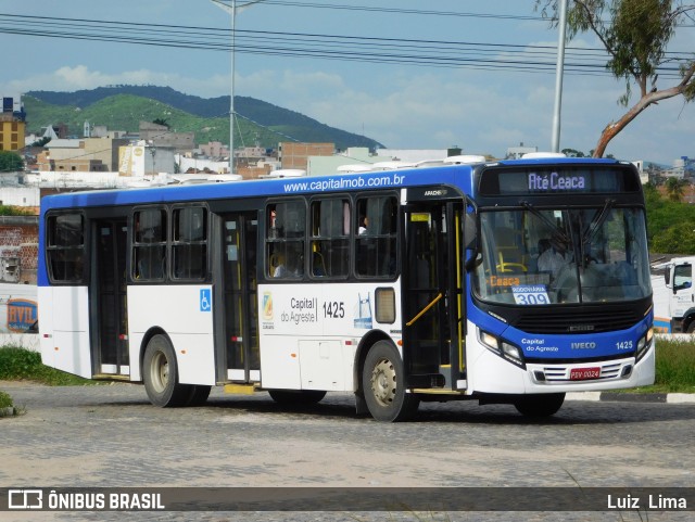 Capital do Agreste Transporte Urbano 1425 na cidade de Caruaru, Pernambuco, Brasil, por Luiz  Lima. ID da foto: 6669308.