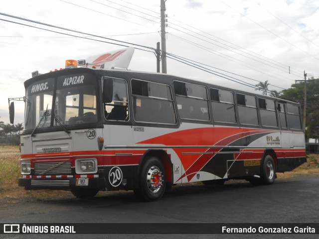 Hermanos Alpizar 20 na cidade de Guácima, Alajuela, Alajuela, Costa Rica, por Fernando Gonzalez Garita. Número da foto: #6672726.