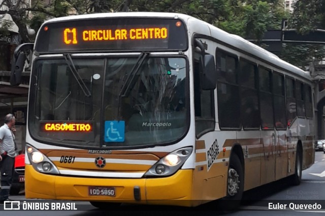 Companhia Carris Porto-Alegrense 0681 na cidade de Porto Alegre, Rio Grande do Sul, Brasil, por Euler Quevedo. Número da foto: #6673075.