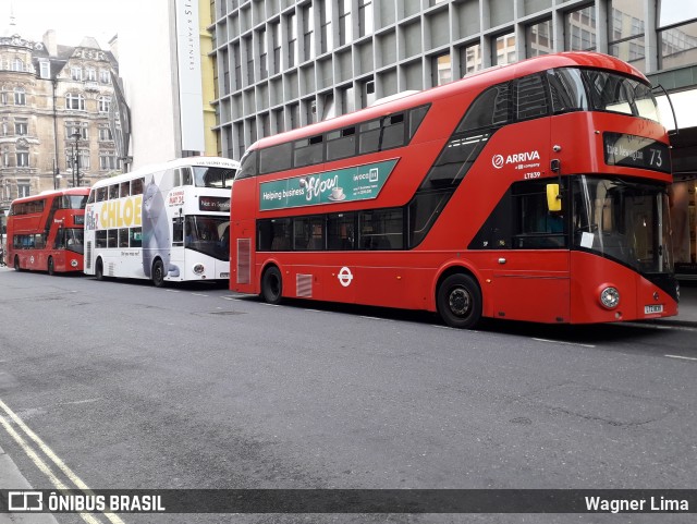 Arriva  na cidade de London, Greater London, Inglaterra, por Wagner Lima. Número da foto: #6674953.