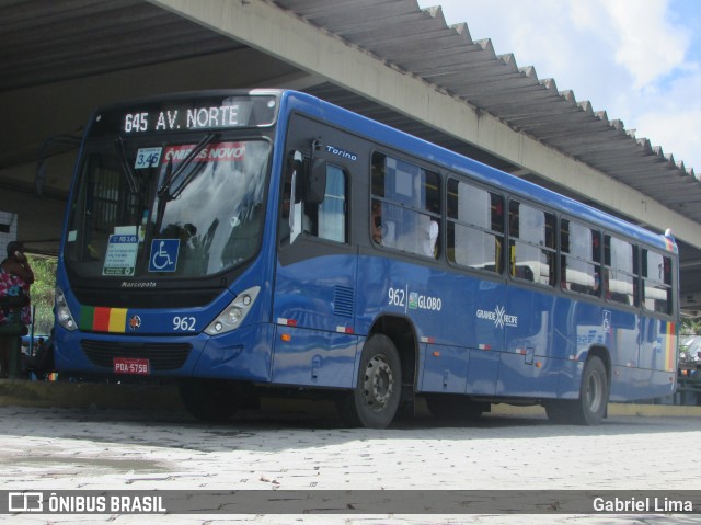 Transportadora Globo 962 na cidade de Recife, Pernambuco, Brasil, por Gabriel Lima. ID da foto: 6677353.