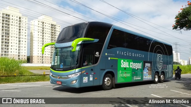 Viação Garcia 8422 na cidade de São José dos Campos, São Paulo, Brasil, por Alinson M. Simões. Número da foto: #6680939.