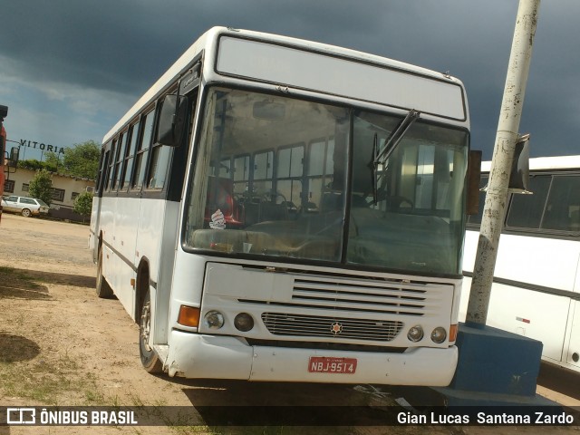 Ônibus Particulares NBJ9514 na cidade de Ji-Paraná, Rondônia, Brasil, por Gian Lucas  Santana Zardo. Número da foto: #6686352.
