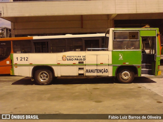 Viação Gato Preto 1 212 na cidade de São Paulo, São Paulo, Brasil, por Fábio Luiz Barros de Oliveira. Número da foto: #6689369.