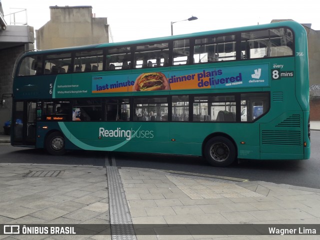 Metroline  na cidade de London, Greater London, Inglaterra, por Wagner Lima. ID da foto: 6688247.